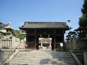 岡山神社　随神門